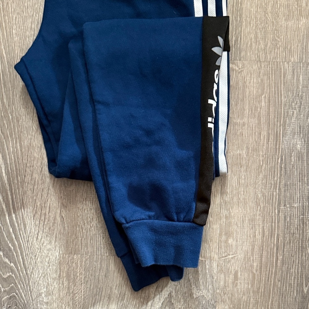 Adidas Navy and White Tracksuit Set - Picture 5 of 6